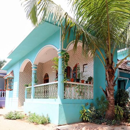 Fraddie Guest House 칼랑굿 외부 사진